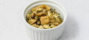 Salade-de-champignons-et-poulet-à-l'huile-de-truffe